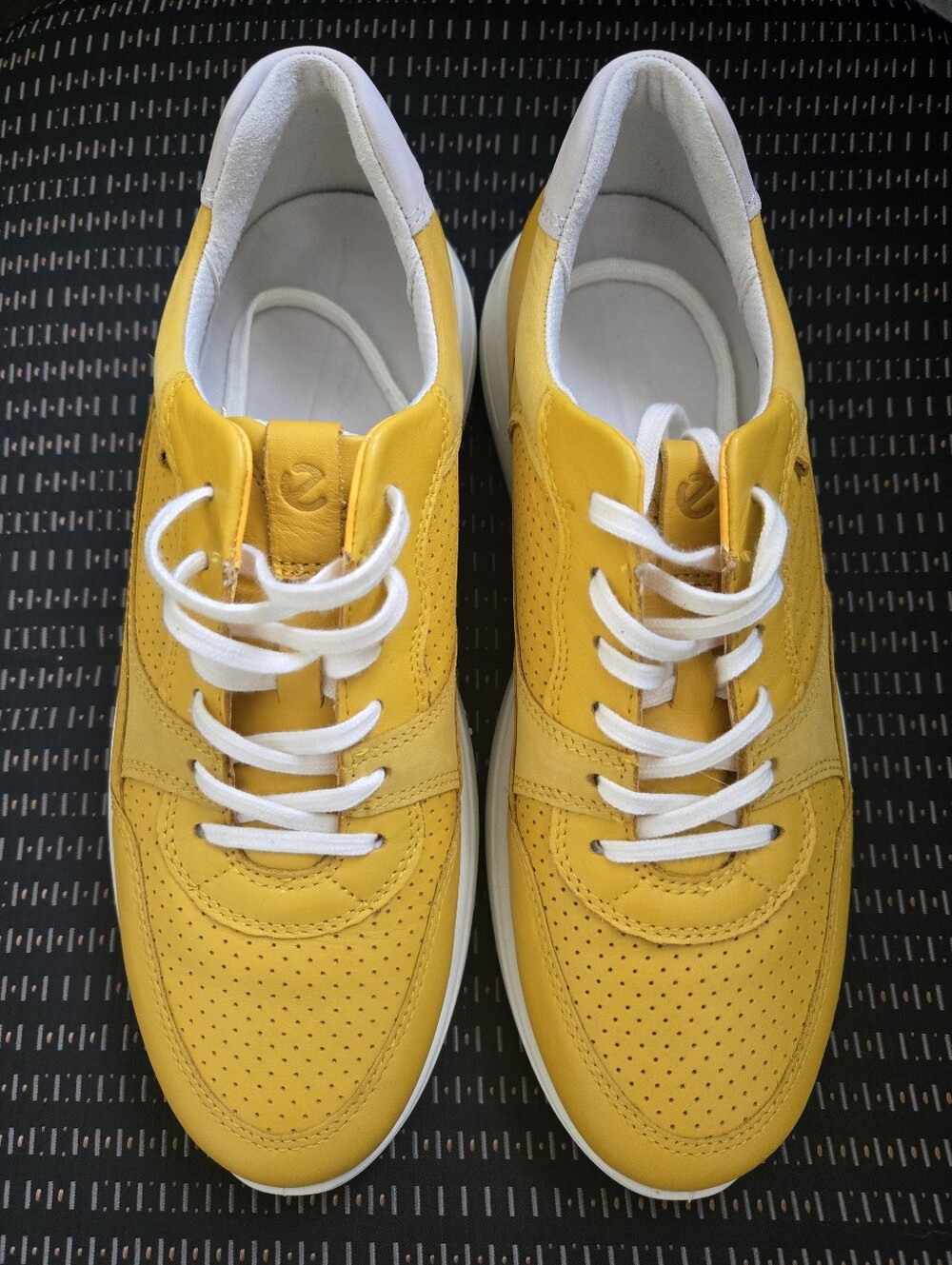 Ecco Yellow Sneakers US8